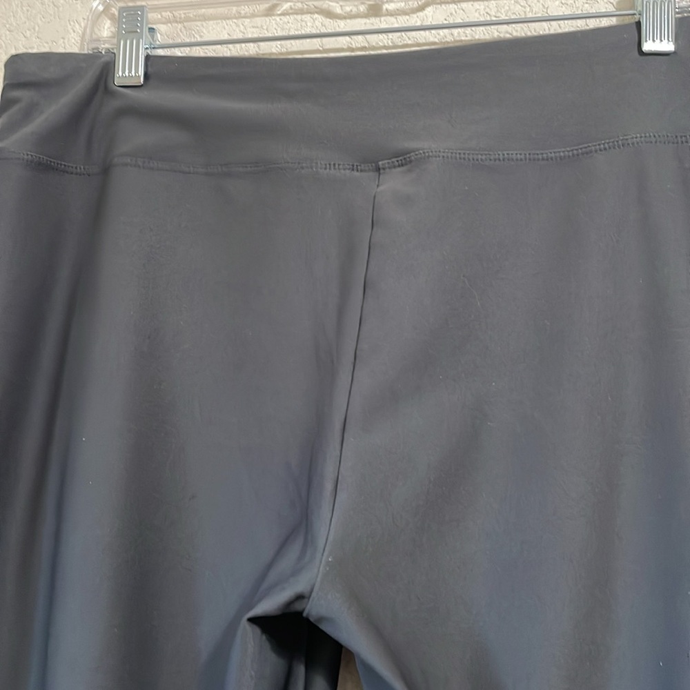 Nike Women's Black Athletic Pants - Picture 6 of 6